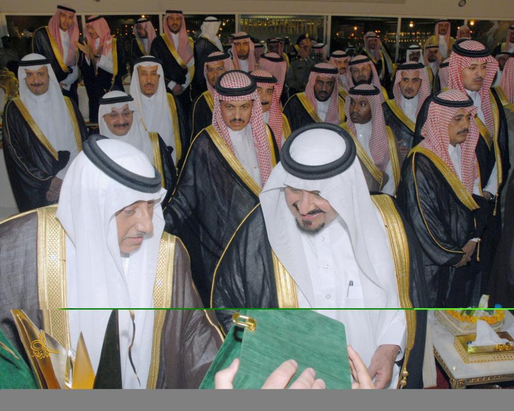 كثر الكلام عن مبنى جمعية_أبوعريش_الخيرية وذلك بسبب التصميم الغريب الذي كثر الكلام عن مبنى جمعية_أبوعريش_الخيرية وذلك بسبب التصميم الغريب الذي
