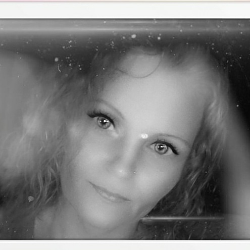 Rochelle778's tweet photo. #thightattoo #sexymomsover40 #fitover40 #maturemom #sidetattoo #gabeauty #inkedbabe #CrazyBeautiful #tattoo #GaPeach #GaGirl #Pretty  #maturehotties #maturewoman #matureladies   #SouthernBeauty #SouthernGirl #maturewomen #hotmomma #chickswithink #Tattedbabe #tattedwomen https://t.co/OhWNy1U04Q