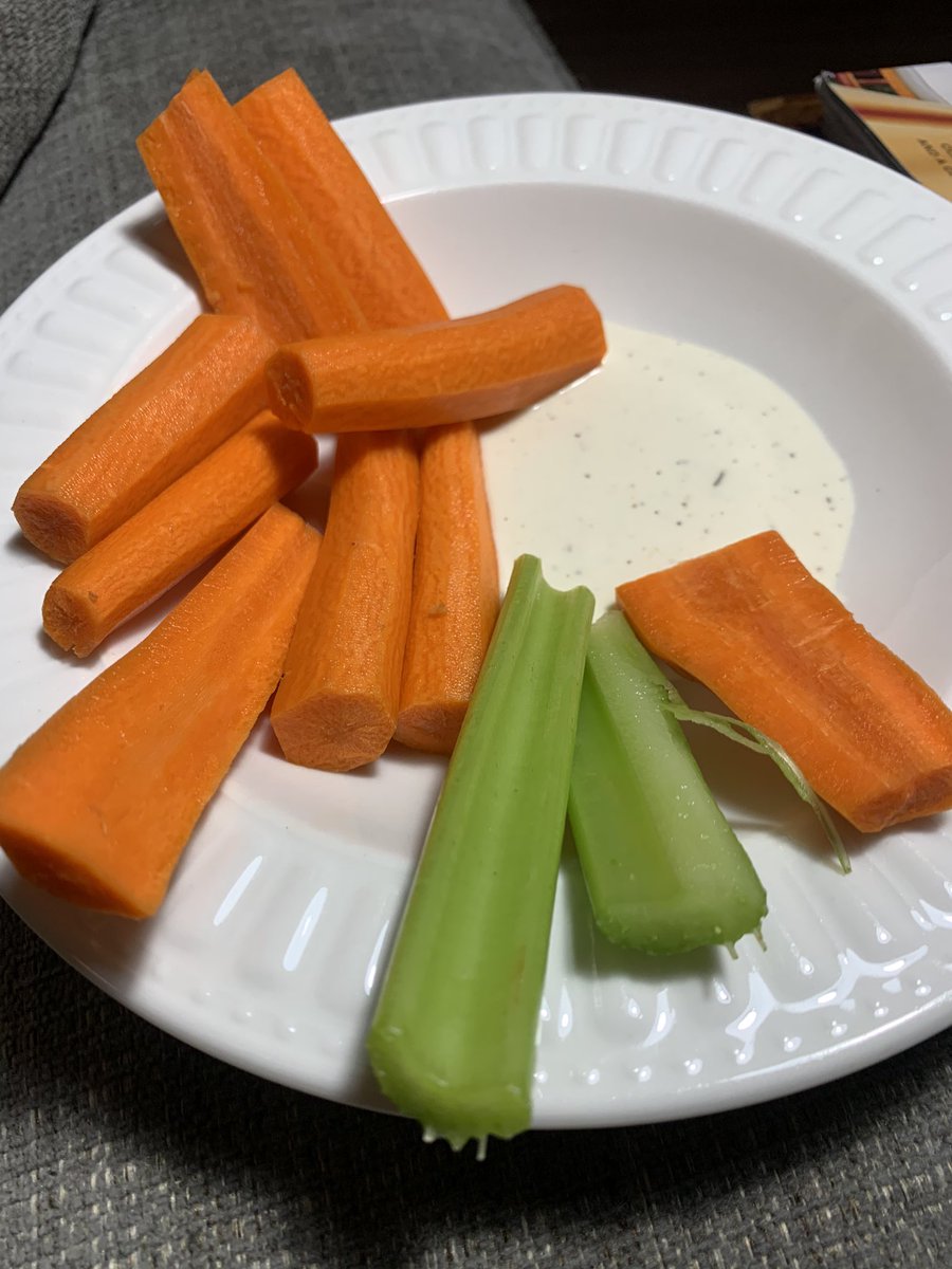 MereCummings's tweet photo. Follow up Tweet. Debate snack. Oops. #tennessehateweek #Debates2020 #PresidentialDebate2020 https://t.co/E6s4BdQONp