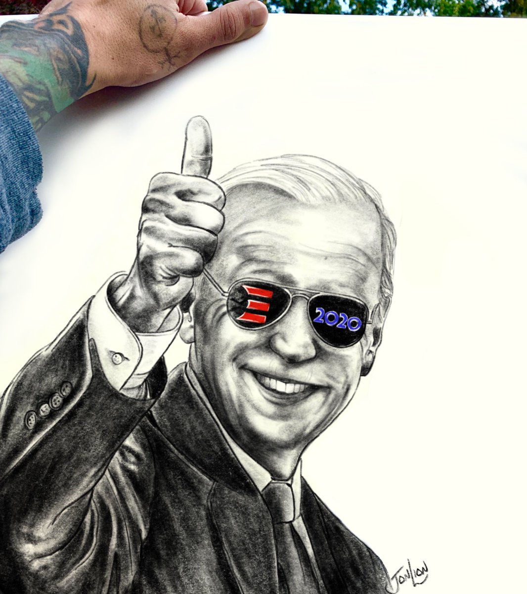 Jon Lion Fine Art On Twitter He S Running Against Joe Biden Joe Yeah 3rd Person Joe Debates2020 Debates