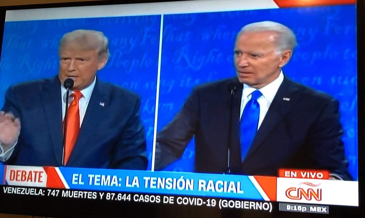 anniecanizares's tweet image. 🛑 #FinalDebate sobre racismo: 

Trump: “Yo soy la persona menos racista en esta sala”.