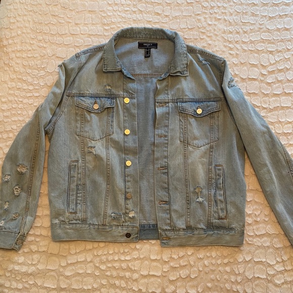 So good I had to share! Check out all the items I'm loving on @Poshmarkapp #poshmark #fashion #style #shopmycloset #forever21 #underarmour #luckybrand: https://t.co/nfJ7ZPobev https://t.co/BASGyCTMtp