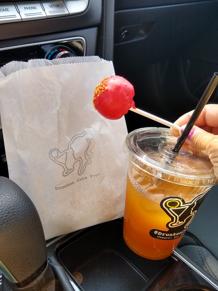 laransky's tweet image. That time I had #spikedcider @drunkencakepops @VictoriaGardens