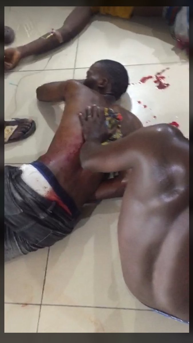 GIDI (@gidi_traffic) on Twitter photo "<a href="/MISSTEEcal/">Her Royal S</a>: Over 100 people in LUTH with gunshot injuries. Do you know how deep that is ?
100!!! #LekkiMassacre #Lekkitollgate "<a href="/MISSTEEcal/">Her Royal S</a>: Over 100 people in LUTH with gunshot injuries. Do you know how deep that is ?
100!!! #LekkiMassacre #Lekkitollgate