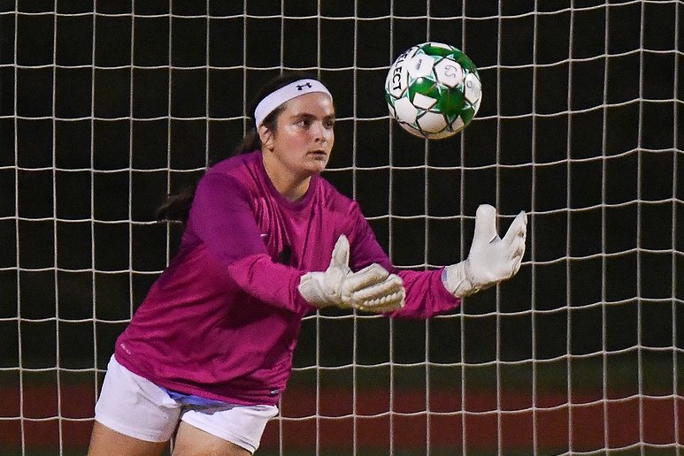 ⚽️.<a href="/NHSGirlsSoccer1/">Norwin Girls Soccer</a> top <a href="/LadyWarriorsPT/">Penn Trafford Lady Warriors Soccer</a> 4-0 in regular season finale.
Goals: Kennedy Soliday, Paloma Swankler, Jenna McGuinness, Halle Holtzman. Elizabeth Waszkiewicz winning GK.
See more pics and game recap on our site >> westernpasports.com/blog/2020/10/g…. 
<a href="/NHSGS_Boosters/">Norwin Girls Soccer</a> <a href="/PTWarriors/">Penn-Trafford Athletics</a>