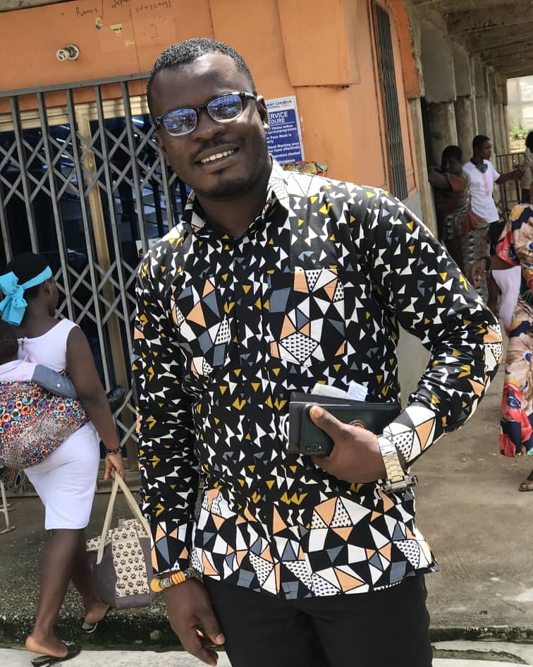 Know how to carry yourself, so that people will learn how to carry you.
~Samtuff
#Value_yourself
#Samtuffs_wardrobe
#God_has_been_fathful