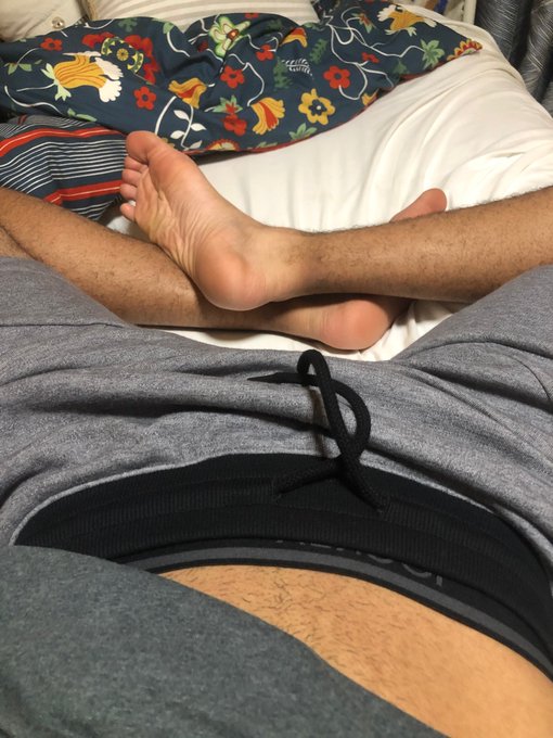 I&rsquo;m giving 2 free sessions(5-7mins) a month to my onlyfans subscribers , so join,Skype ,obey ,and goon