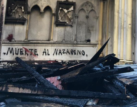 gualo_salinas's tweet photo. Lo mismo se dijo hace dos mil años, pero mientras pensaban que lo estaban derrotando en la cruz, Él estaba triunfando por encima de los reinos de este mundo. Él resucitó, se sentó en su trono y está por establecer su reino inconmovible. https://t.co/8xqXN9VGrV