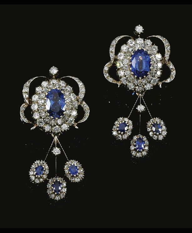 An insane sapphire suite that also was up for auction recently. Don't know if the earrings are the same as the two pendants on the necklace, detached, or their own deal. I lean toward separate, there are variations with the ribbons.