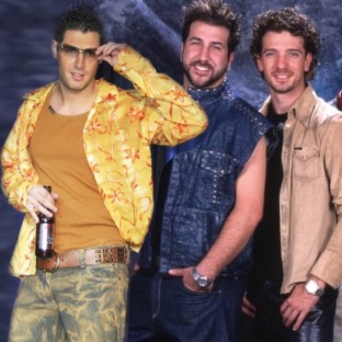 Rob as Big Brother costumes/punishments, a thread. (Happy birthday,  @robcesternino!)