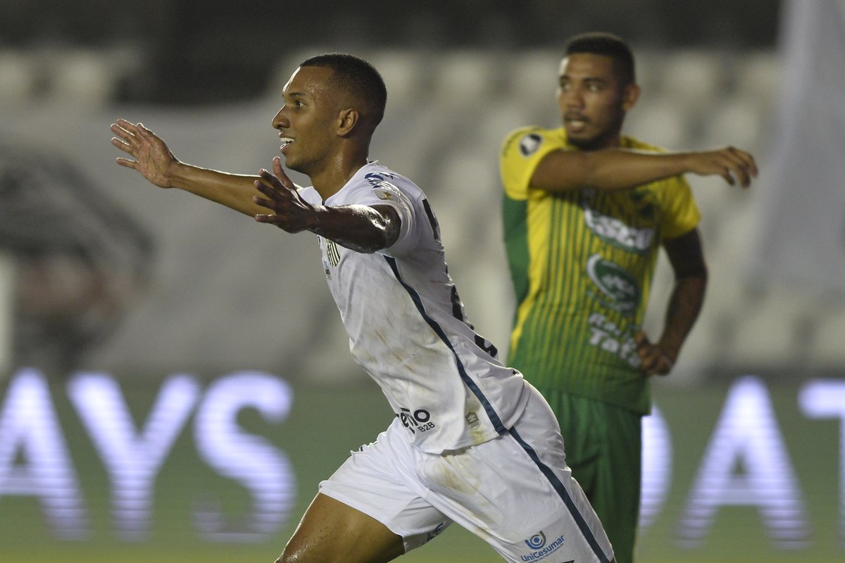 LibertadoresBR's tweet photo. ⚪️⚫️ O @SantosFC é o time da virada! #Libertadores https://t.co/0M2z6KB1Z2