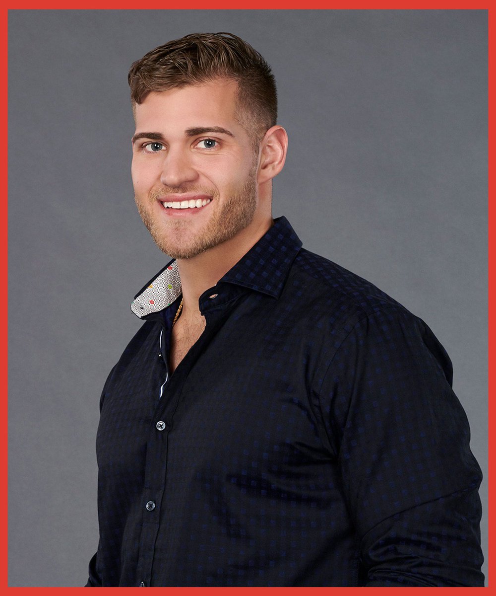 stinalarson's tweet image. Spot the difference #TheBachelorette #bachelorette #youcant