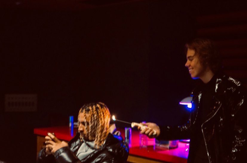 thekidlaroii's tweet image. Laroi really did turn SAVAGE 😭