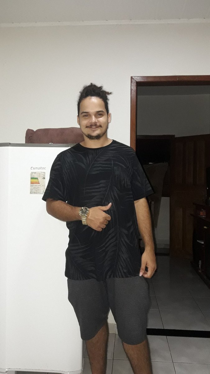 QJK1NG's tweet photo. Só pra atualizar ✌🏼 levemente chapado �� https://t.co/hJBwMBsNmQ