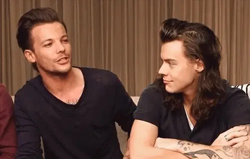 H looking at L like he’s the sun a thread