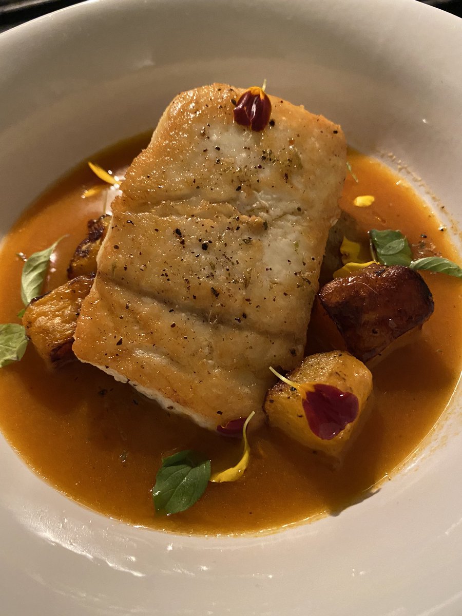 Halibut for dinner tonight! Pan roasted with a smoked tomato nage and roasted butternut squash. #cheflife #cannabisfood #infused #cannachef #cannabischef #smokeweed https://t.co/E3yrWzBK4g