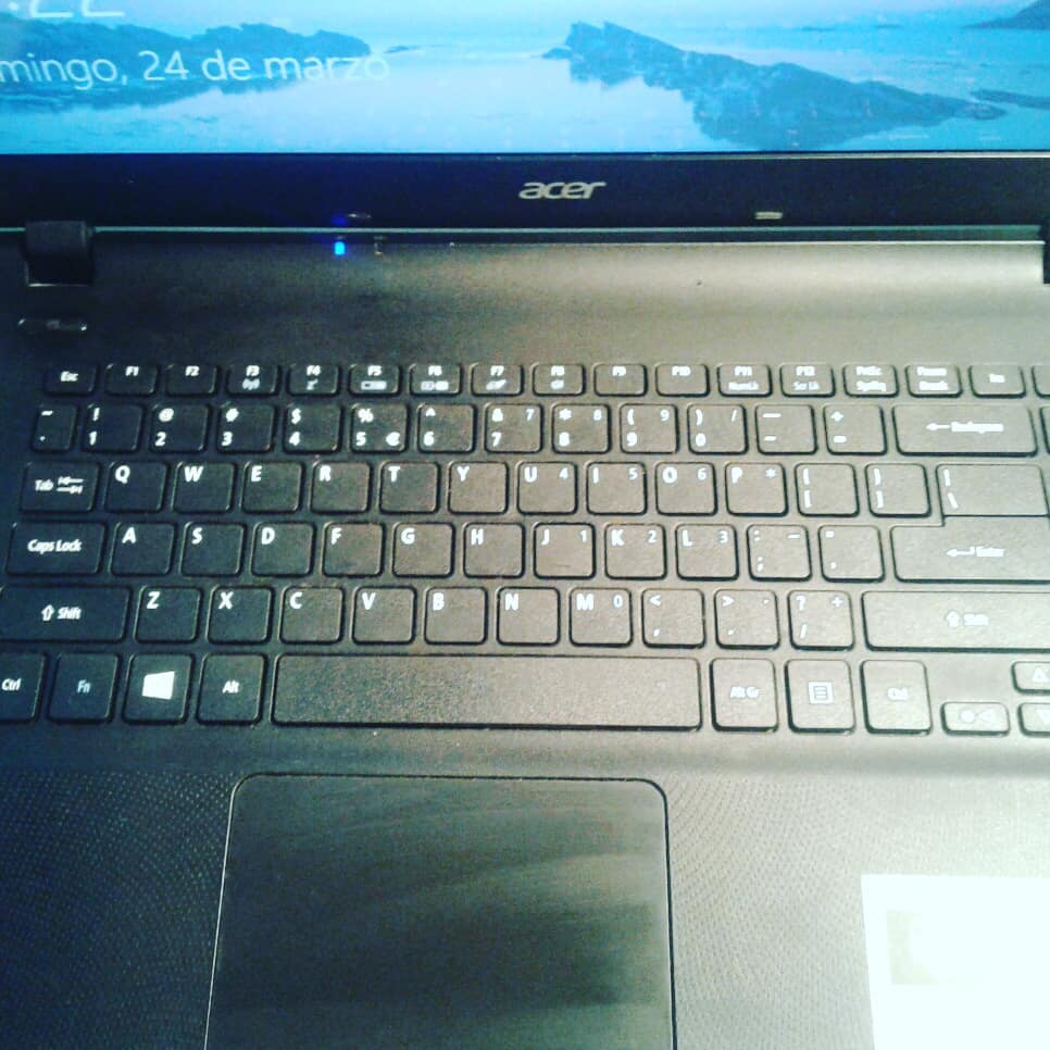 infofixpc's tweet photo. Acer Aspire E15: Reemplazo de teclado. https://t.co/uHS46ZBQ67