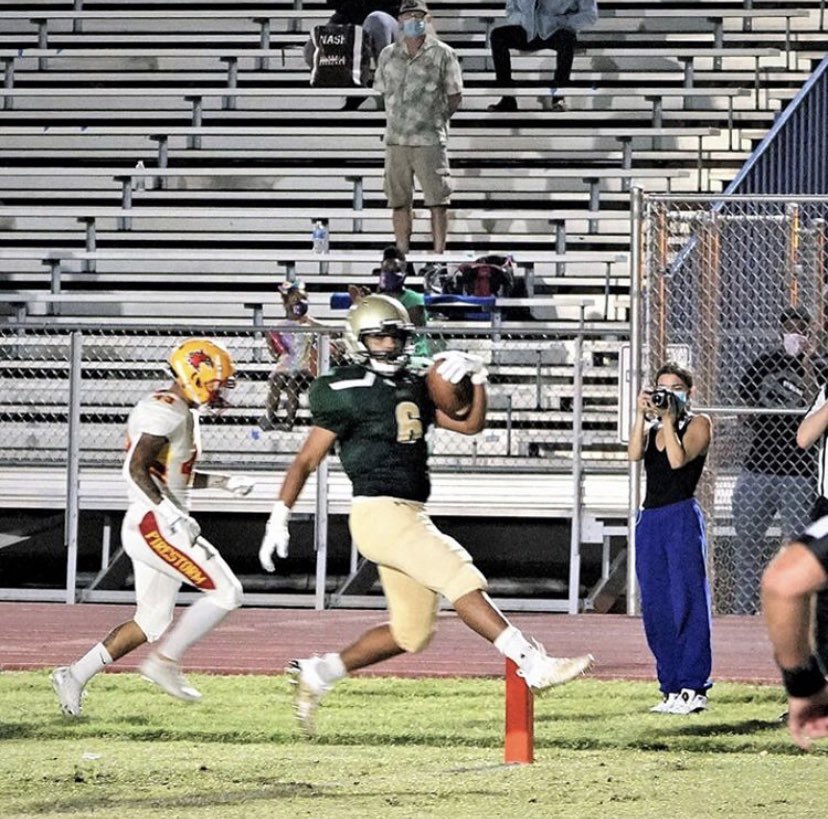briansantanafis's tweet photo. Great team win this past Saturday. Had 13 carries on 145 yards and 3 TDs... only in the first half. Great job by the o-line and everybody involved!  DM me for the the highlights to the game! @PapagoPumas @damehova9 @CoachPerrone @ryanwpatti @BradHoiseth @RichieSRivals @HJCAC https://t.co/CXbIJhLcig