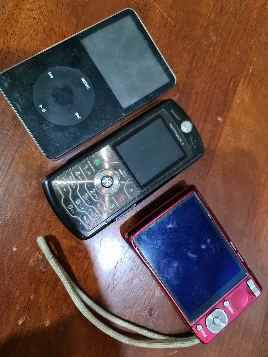 dalvar3's tweet photo. #vintage antes del smart phone https://t.co/M7Mp5ZXa9j