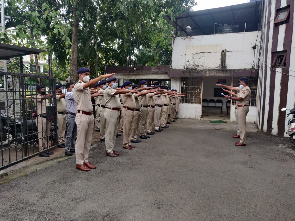 DNH & DD Police tweet media