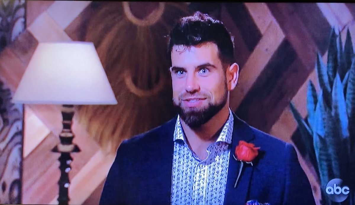 thedailyrecapp's tweet photo. Just gonna leave this here 😗 #TheBachelorette #BachelorNation https://t.co/RKi3Ue1Hj6