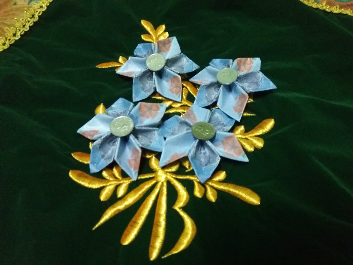 Ziddaini On Twitter Misi Menghasilkan Gubahan Mas Kahwin Dengan Lipatan Origami Pada Wang Kertas Dan Digandingkan Seni Tradisonal Tekat Semoga Dipermudahkan Segalanya Lari Dari Kebiasaan Https T Co S8meaoiw7n