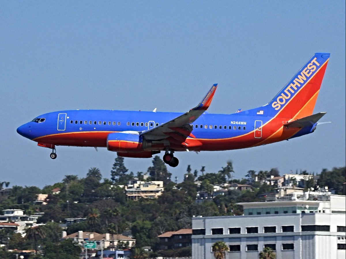 N244WN Boeing 737-7H4 operating as Southwest WN280 landing KSAN runway 27 on 20 October 2020. This is my first photograph of this plane. I am working my way, slowly and surely, to photographing the entire Southwest fleet. #avgeek #planespotting https://t.co/emVdVeMlCv