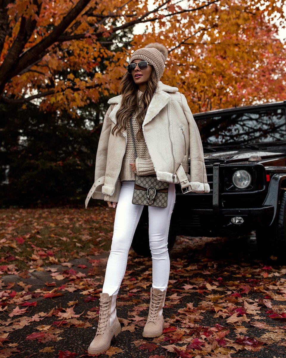 MiaMiaMineBlog's tweet photo. Found the perfect combat boots for fall &amp; they’re under $150: https://t.co/GDRATY1tSo @Nordstrom #ad #nordstrom https://t.co/BfAYDOFjGb