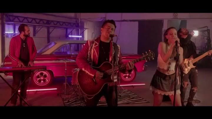 Llegan a <a href="/Oye897/">Oye 89.7</a> <a href="/rockand_lovers/">Rock And Lovers</a> junto a <a href="/AngelinaBeMz/">Angelina</a> con "La escasa medida del tiempo"

<a href="/OyeDiegoGil/">Diego Gil</a>