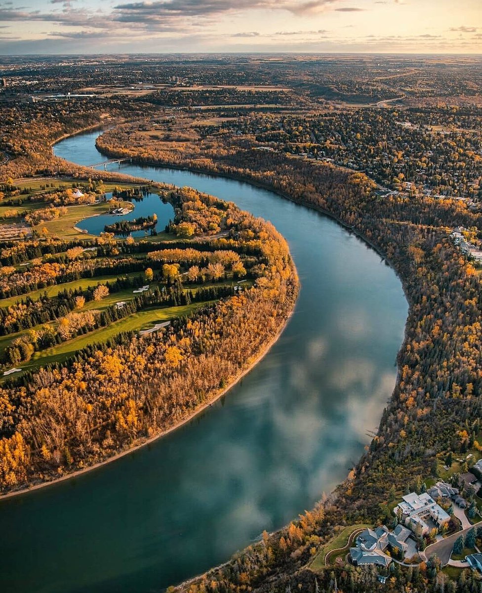 Explore Edmonton tweet media