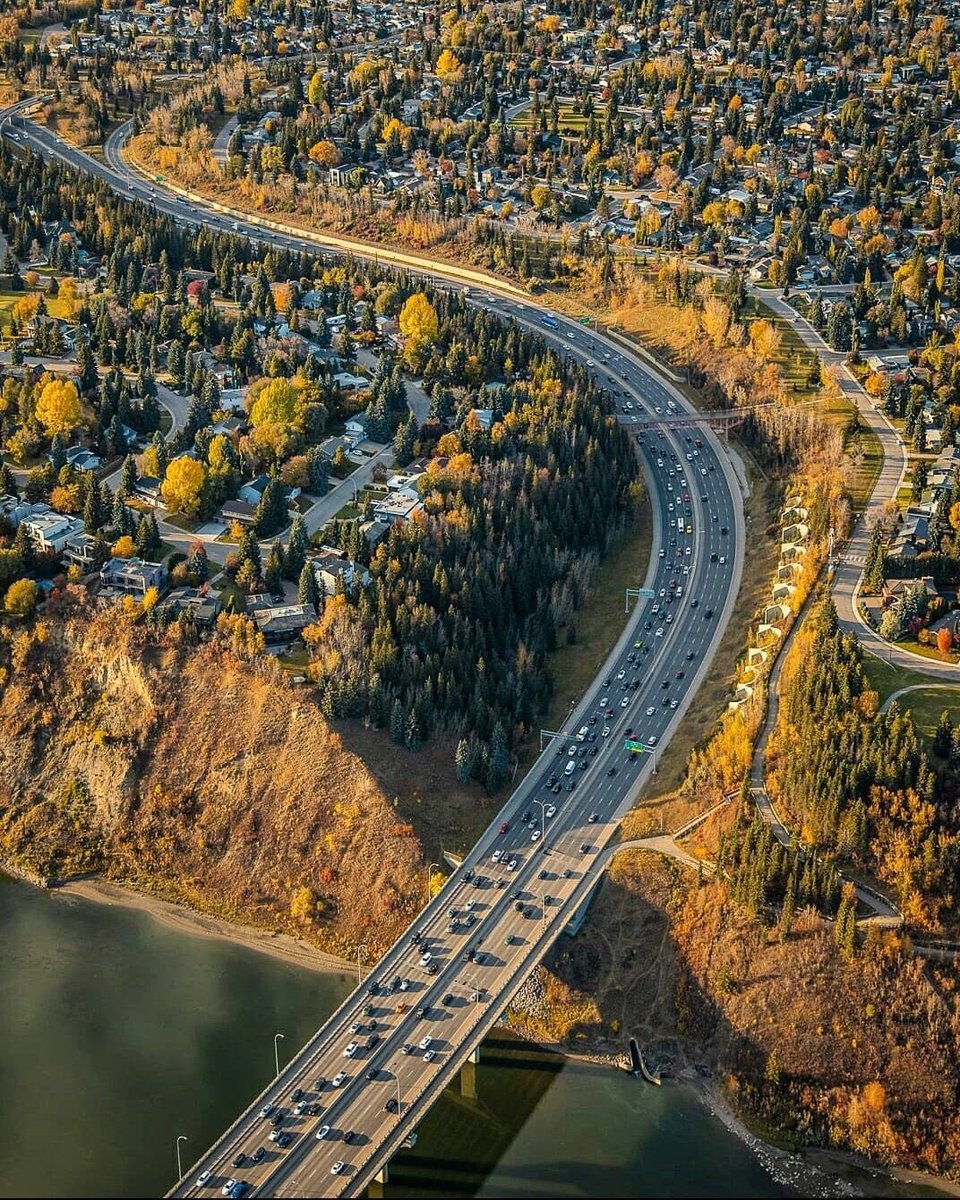 Explore Edmonton tweet media