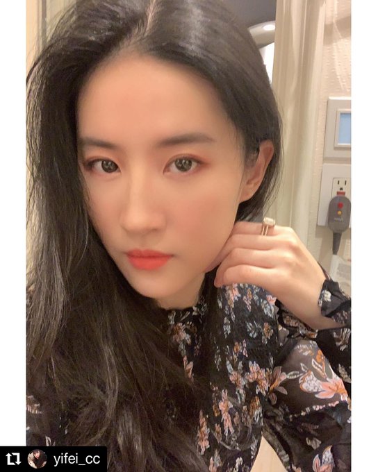 Yifei's Instagram 2020 Ek0iTHqUcAA3oPx?format=jpg&name=small