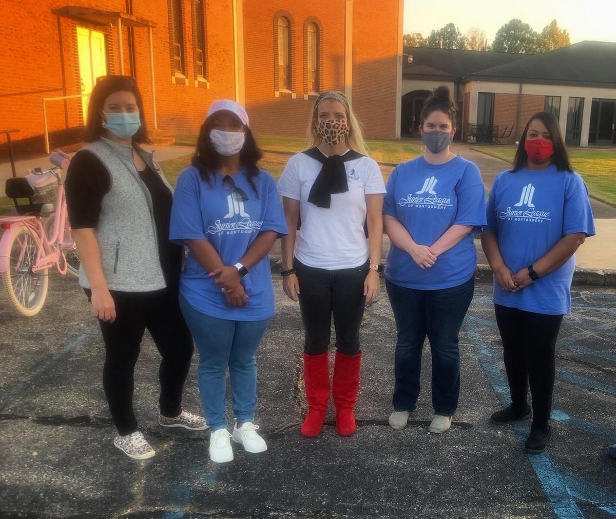 There is no better reward than knowing you made a positive impact. On Sunday, the Junior League of Montgomery's DATS MOM committee proudly cheered on children with autism as they participated in community cycling sessions.  #JLMserves #SupportChildren #AutismAwareness