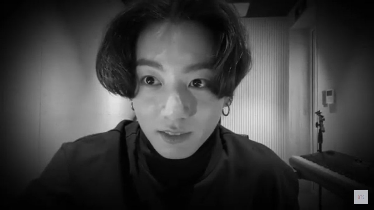 okay but him in this b&w filter ohgodjhshshshs