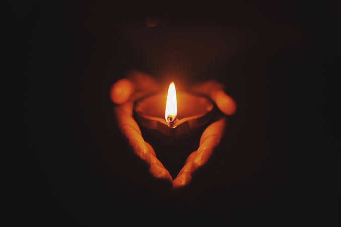 OsitaAmakeze's tweet image. They turned off the lights and put on the fire just because of #EndSARS peaceful protest. If every soul is unjust, there's justice coming and each according to what each deserves. "Lead, kindly #light..."