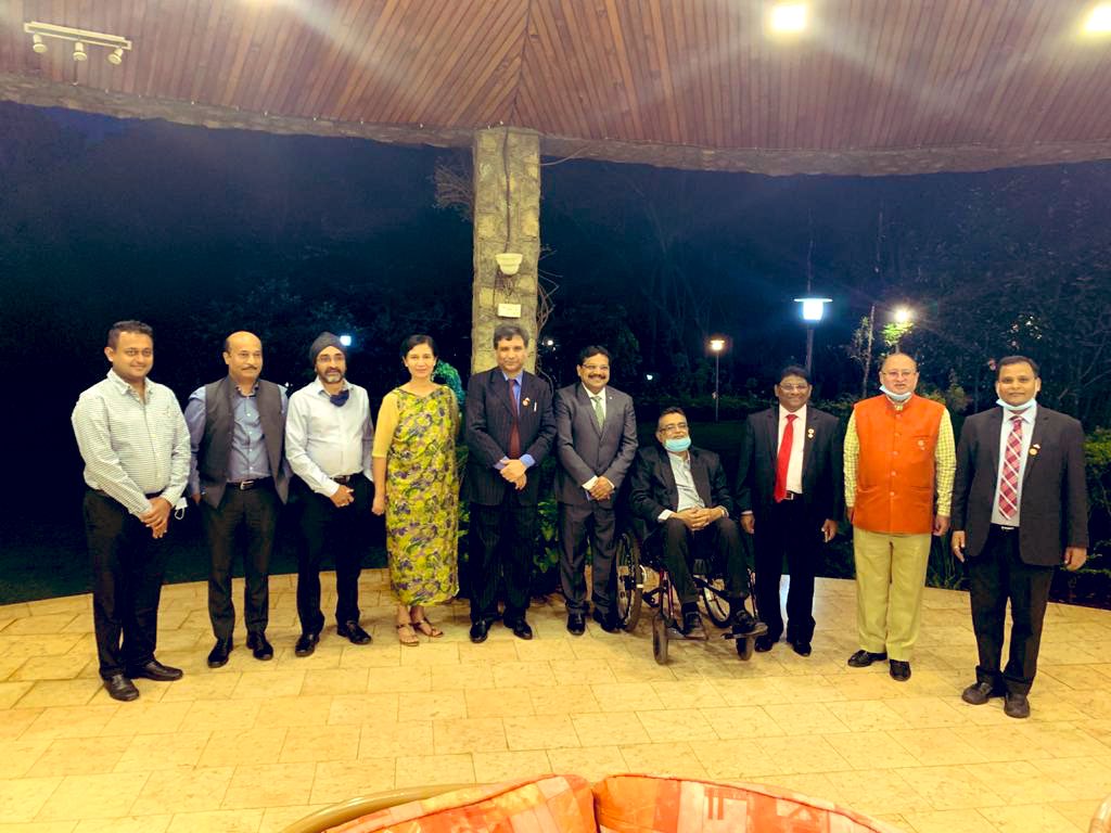 From national to regional, HC Dr Virander Paul met with the regional leaders of the Hindu Council of Kenya (HQ Nairobi along with its five branches namely Eldoret, Kisumu, Mombasa, Mount Kenya and Nakuru). HC was apprised of their activities,especially during the Covid 19 period. https://t.co/yd6CY4YS4w