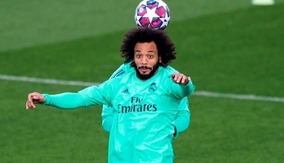 Zidane encuentra al sustituto de Marcelo y pide su fichaje al Real Madrid
https://t.co/4cx3JQrjMt
#Zidane #Marcelo #RealMadrid #HalaMadrid #Fútbol https://t.co/zJcEGb9RFk