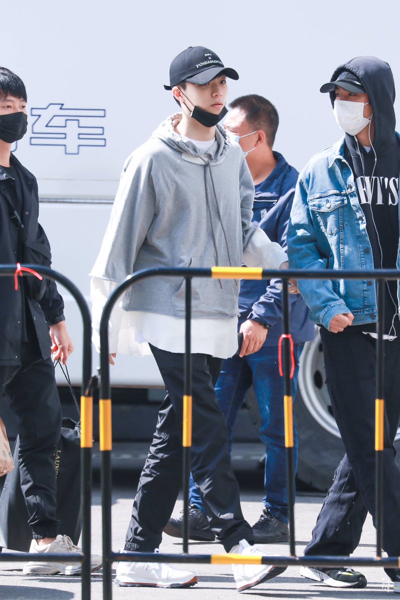 CHENLINONG_1003🐰📷 tweet media