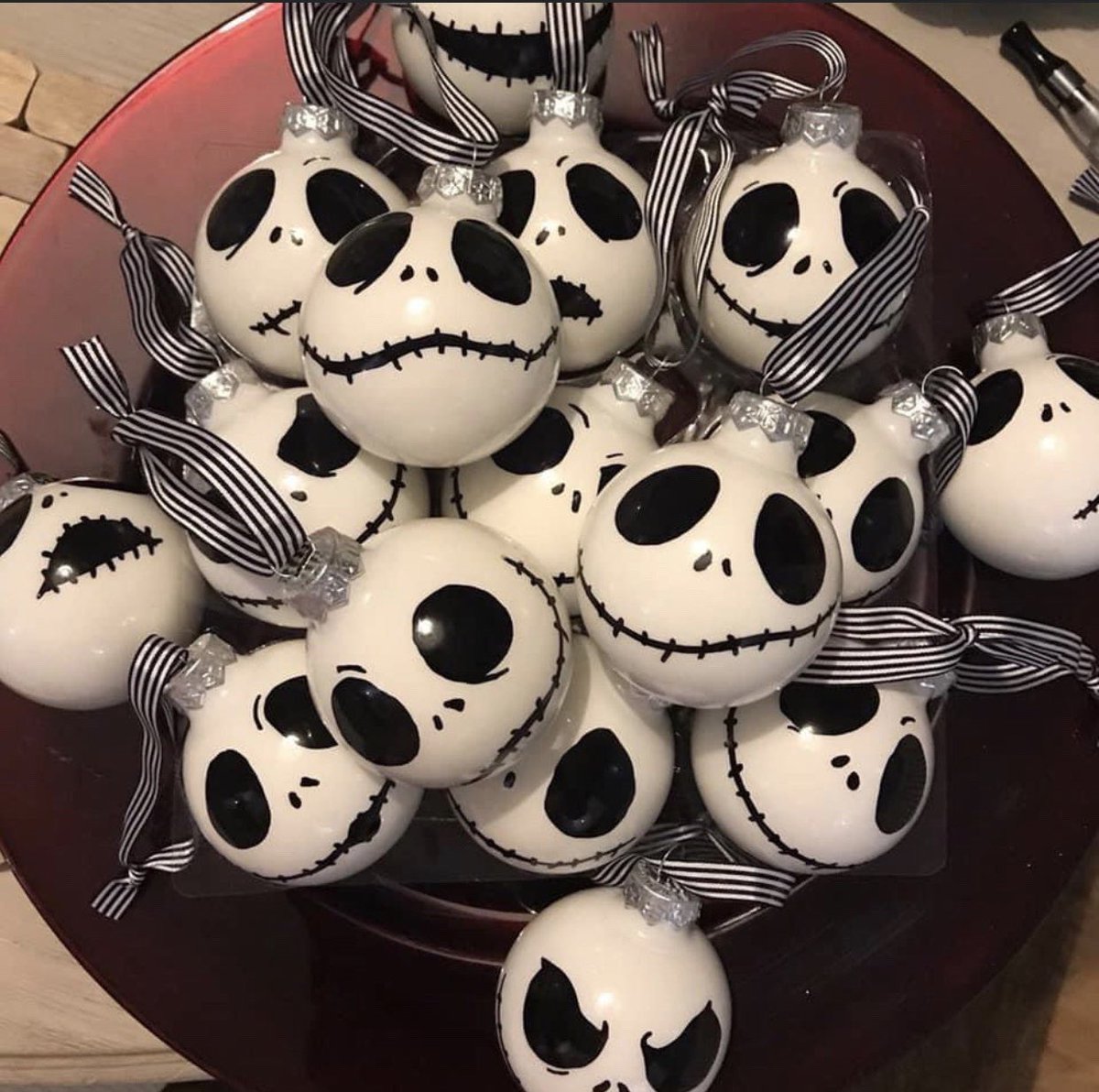 FoxyCoxy3107's tweet photo. Excited to share this item from my #etsy shop: Jack Skellington inspired Nightmare Glass 80mm Hand painted baubles https://t.co/fn5Vz4uLug https://t.co/RXXrMrmt89