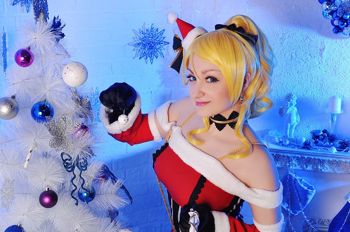 10月21日は綾瀬絵里の誕生日 10月21日は綾瀬絵里の誕生日