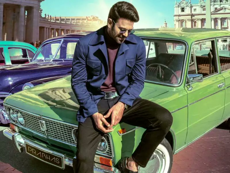 #HappyBirthdayPrabhas
@Prabhas_Team @TrendsPrabhas
Radhe Shyam Surprise: Prabhas' look as Vikramaditya in this period drama revealed!
#PrabhasBirthdayCDP #PrabhasBirthdayMonth #RadheShyamSurprise #Vikramaditya #Radhe https://t.co/t7aVGfs8RV