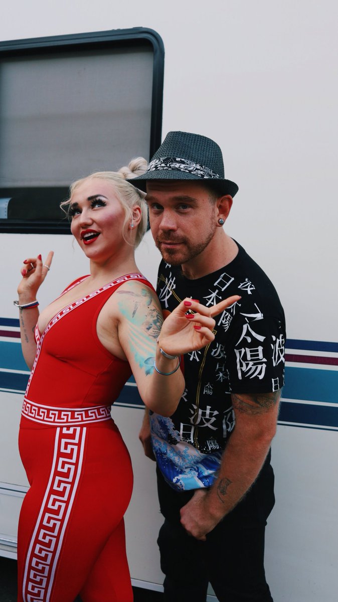 Chase the Comet tweet media