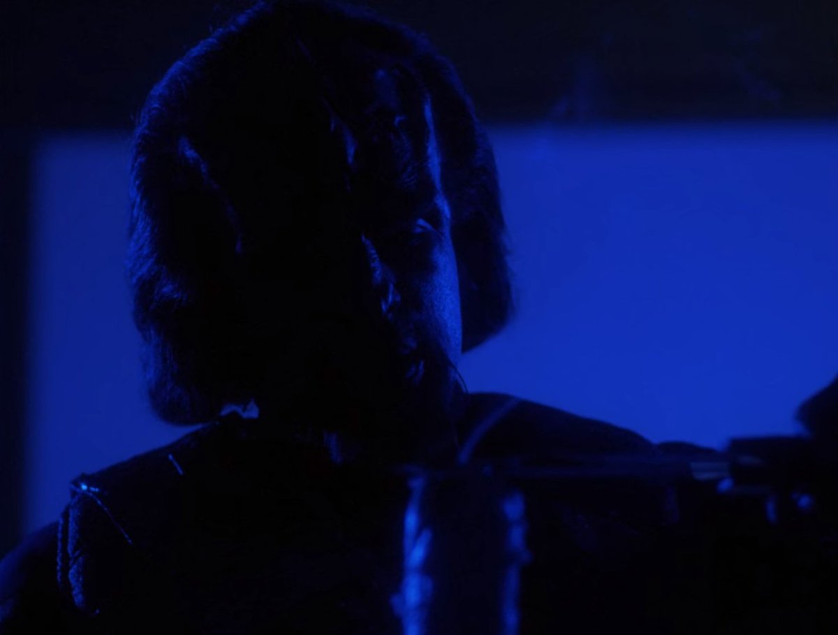 i'm such a sucker for this type of lighting