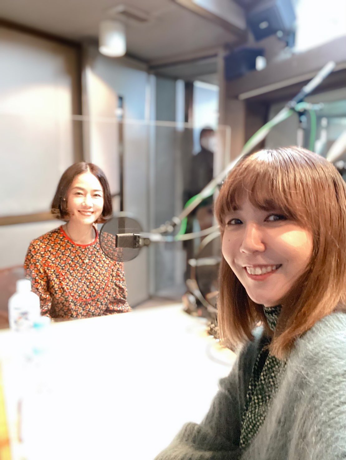 土岐麻子とスタッフ on X: トキシックラジオに原田知世さんが遊びに来てくださいました！ 放送日 1022（木）～1028（水）  全国21局ネットでオンエア！ 局により放送日時が異なりますので、HPをチェックしてください！ JFN系「TOKI CHIC RADIO」  t.co ...