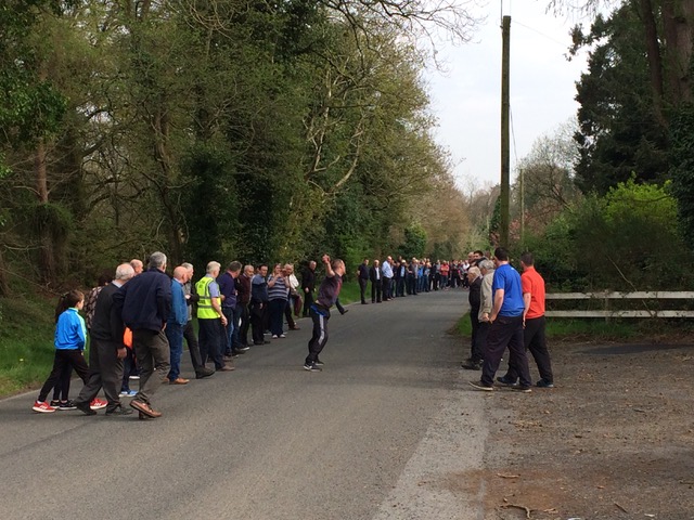 "Vasta nurkkia koluamalla huomaa millaisia aarteita niissä unholoissa säilötään", kirjoittaa Joonas Aitonurmi Tiedekeskiviikossa harmitellen, että nurkkakunta-sanalla on niin huono klangi. Oletko sinä kuullut esim. irlantilaisesta maantiekeilauksesta? tiedetoimittajat.fi/tiedekeskiviik…