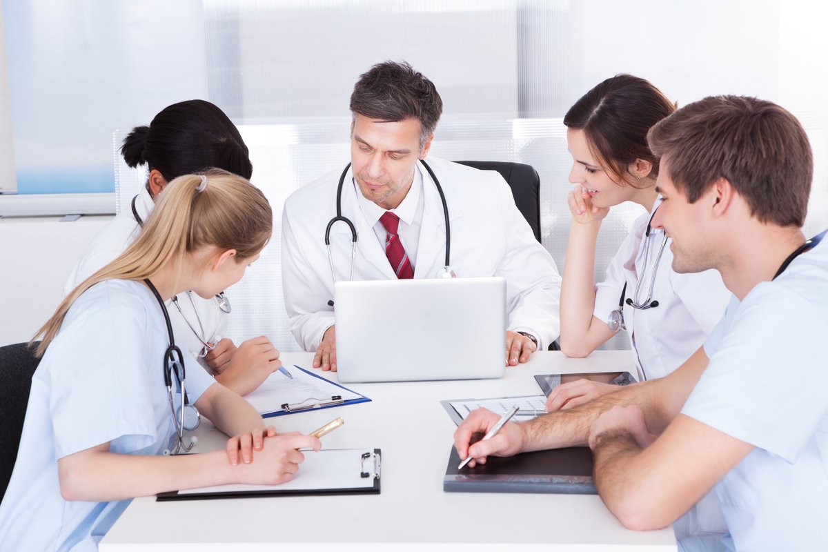 Bent u als hulpverlener werkzaam (geweest) op een COVID 19-afdeling?

Wij zijn alvast nieuwsgierig naar jullie ervaringen mbt.
Vul onze vragenlijst in:
forms.office.com/Pages/Response…
#COVID19afdelingen #interprofessioneelsamenwerken #zorgverleners <a href="/VUBrussel/">VUB</a> <a href="/ugent/">UGent</a> <a href="/UAntwerpen/">UAntwerpen</a>
