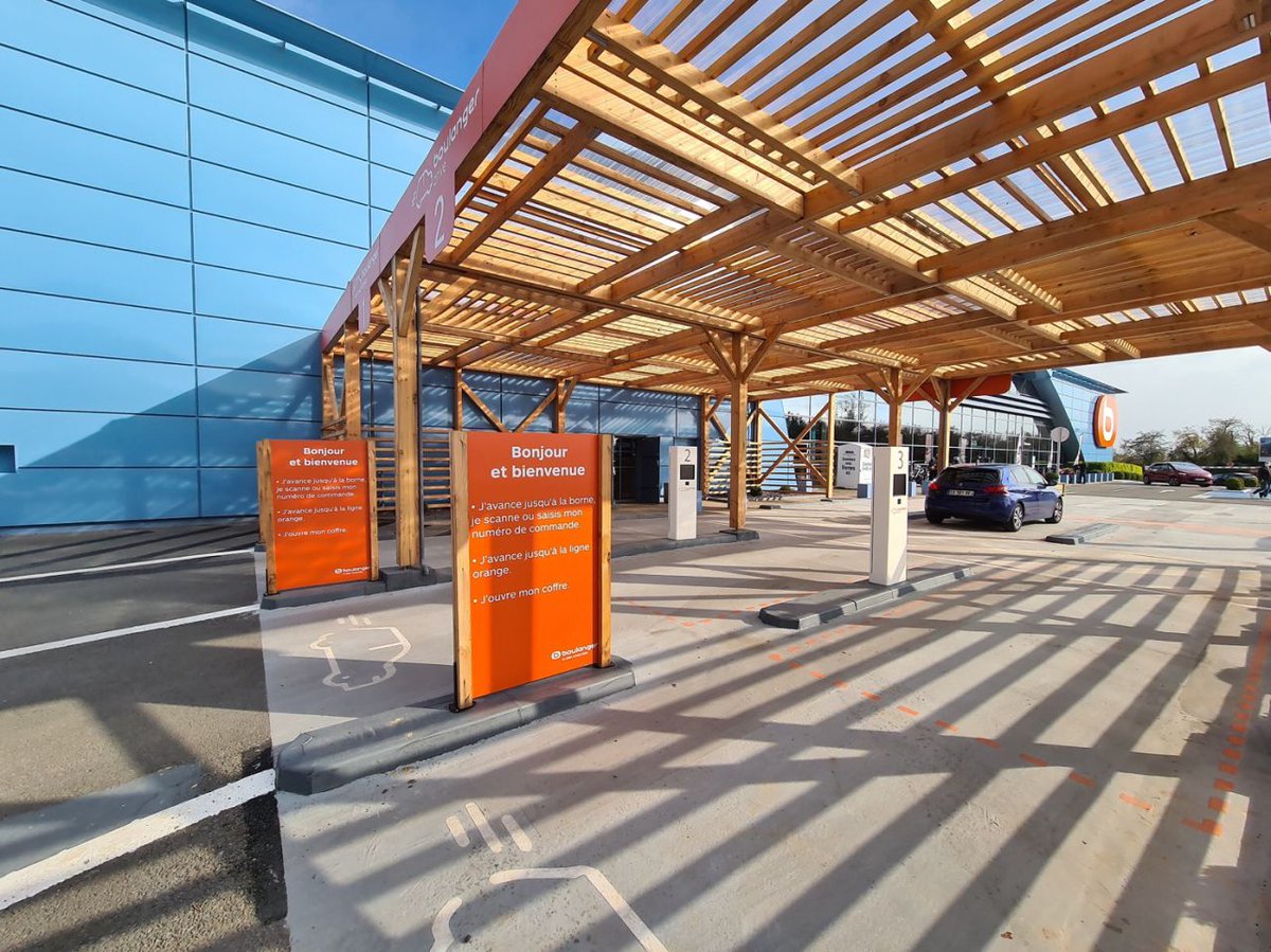 GroupeInterway's tweet photo. Notre filiale InStore Solution est fière d’avoir accompagné en un temps record Boulanger dans le déploiement de son premier #drive #outdoor et de son applicatif sur le magasin d’Englos.

#click&amp;collect #instoresolution #omnicanal #groupeinterway https://t.co/gWlfR3MNUE