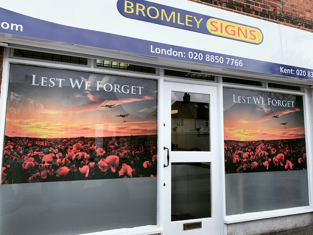 Lest We Forget window print to remember those that gave their lives for us #RemembranceDay #royalbritishlegion #windowdisplay #neweltham #bromleysigns #london