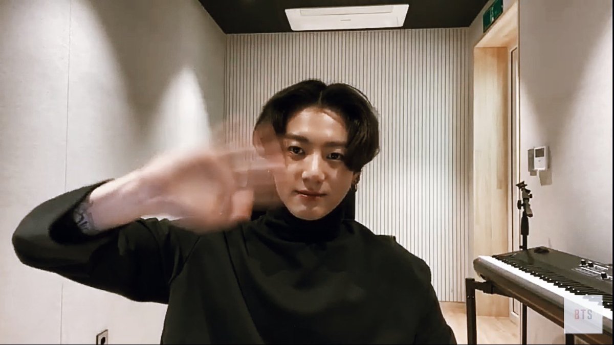 ･ﾟ✧ — Jungkook Pict — ･ﾟ✧rt/like if u like or save ♡            - a thread -