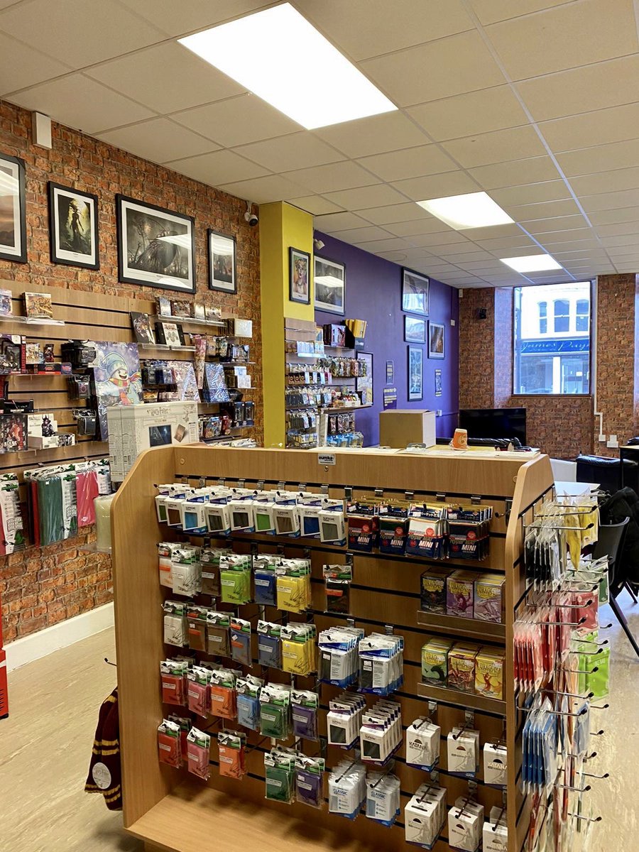 Mel Owen Electrical tweet media